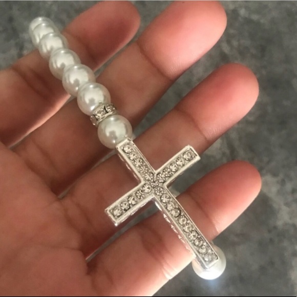 Pearl Cross Stretch Bracelet - Picture 3 of 7